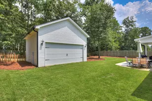 1307 Lake Greenwood Dr, North Augusta, SC 29841 - Photo 2