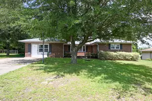 210 Forest Dr, North Augusta, SC 29841 - Photo 1