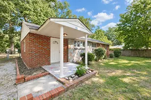 122 Marvin Dr, Aiken, SC 29803 - Photo 2