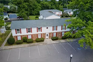 1010 Carriage Dr, Aiken, SC 29803 - Photo 2