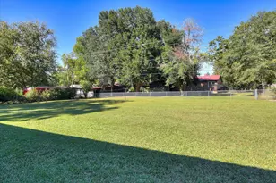802 Woodside Dr, Johnston, SC 29832 - Photo 2