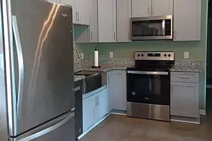 498 Bauskett St, Edgefield, SC 29824 - Photo 6