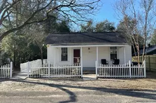 211 Edgefield Ave NE, Aiken, SC 29801 - Photo 1