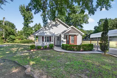 634 Chesterfield Street N, Aiken, SC 29801 - Photo 1