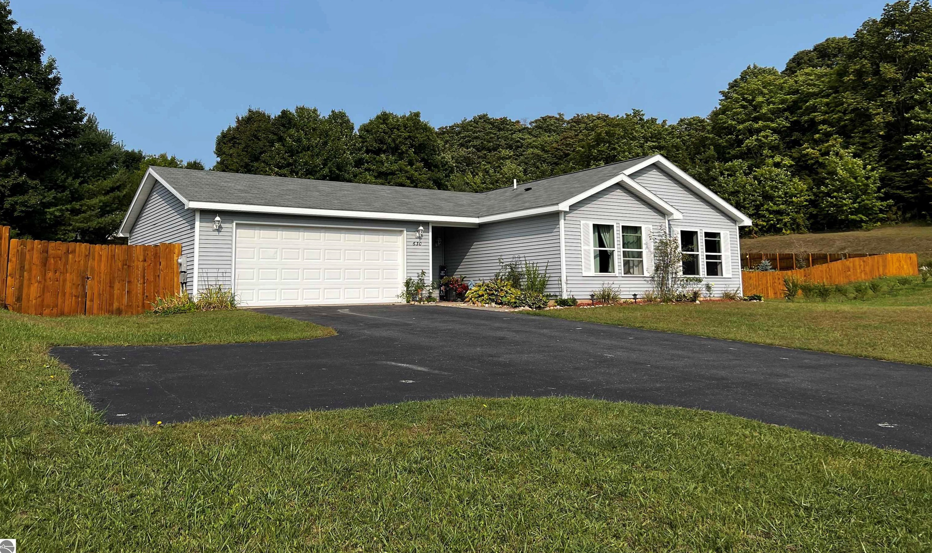 630 Becca Ln, Traverse City, MI 49685