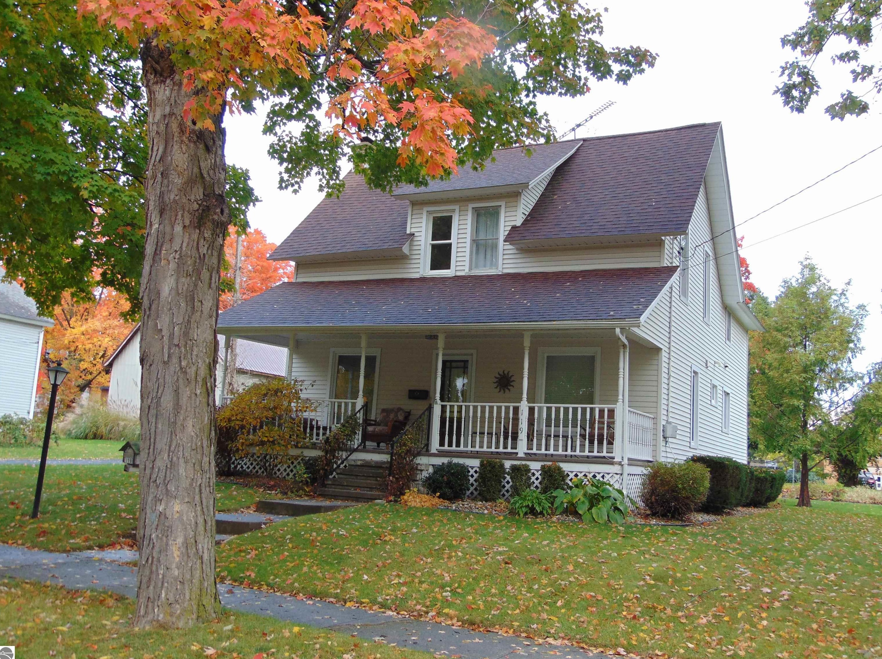 119 E North St, Ithaca, MI 48847