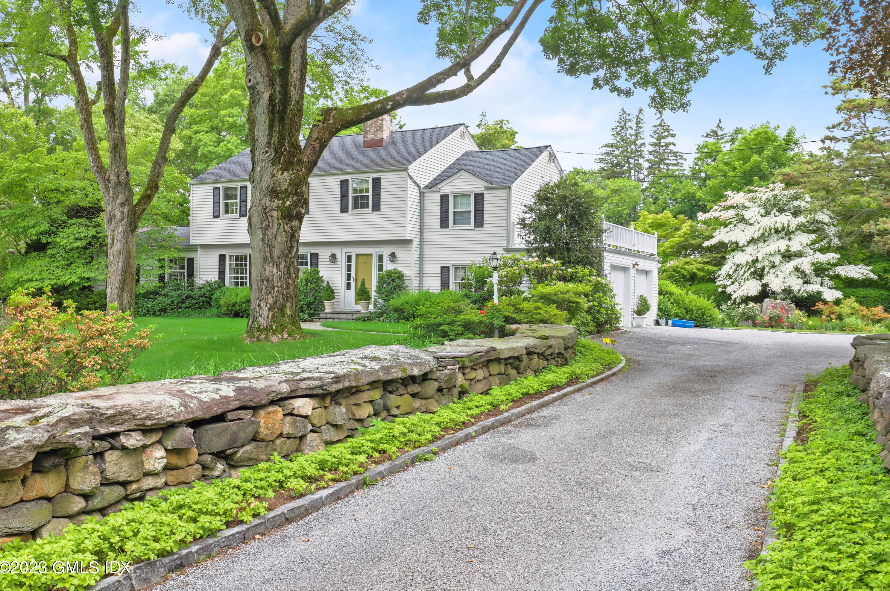 195 Palmer Hill Rd, Old Greenwich, CT 06870 exterior