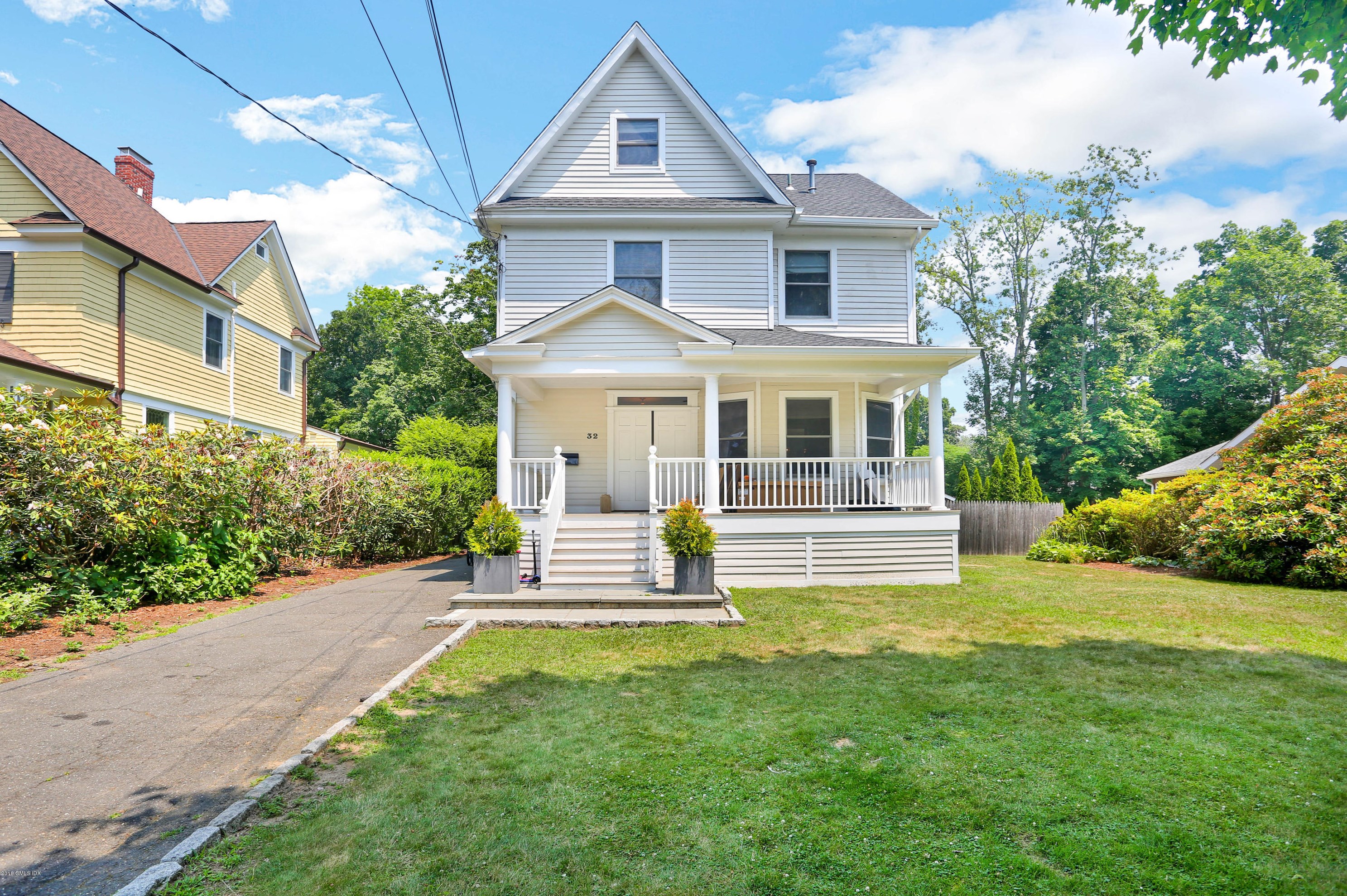 32 Highview Ave, Old Greenwich, CT 06870