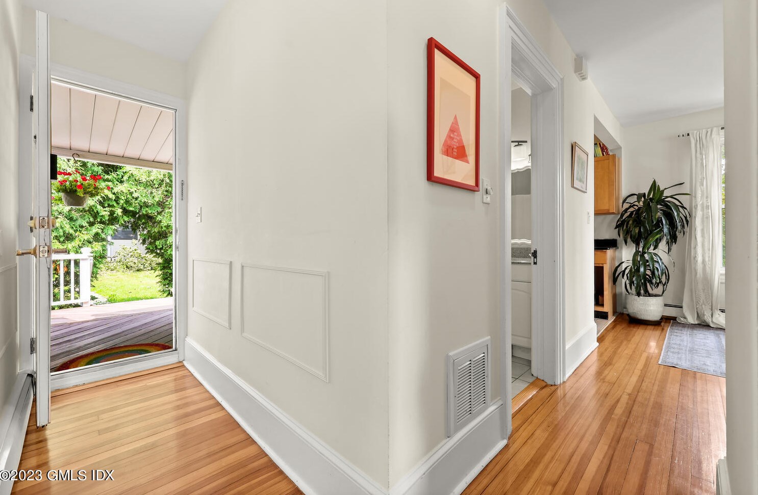 32 Chapel St #2, Greenwich, CT 06831