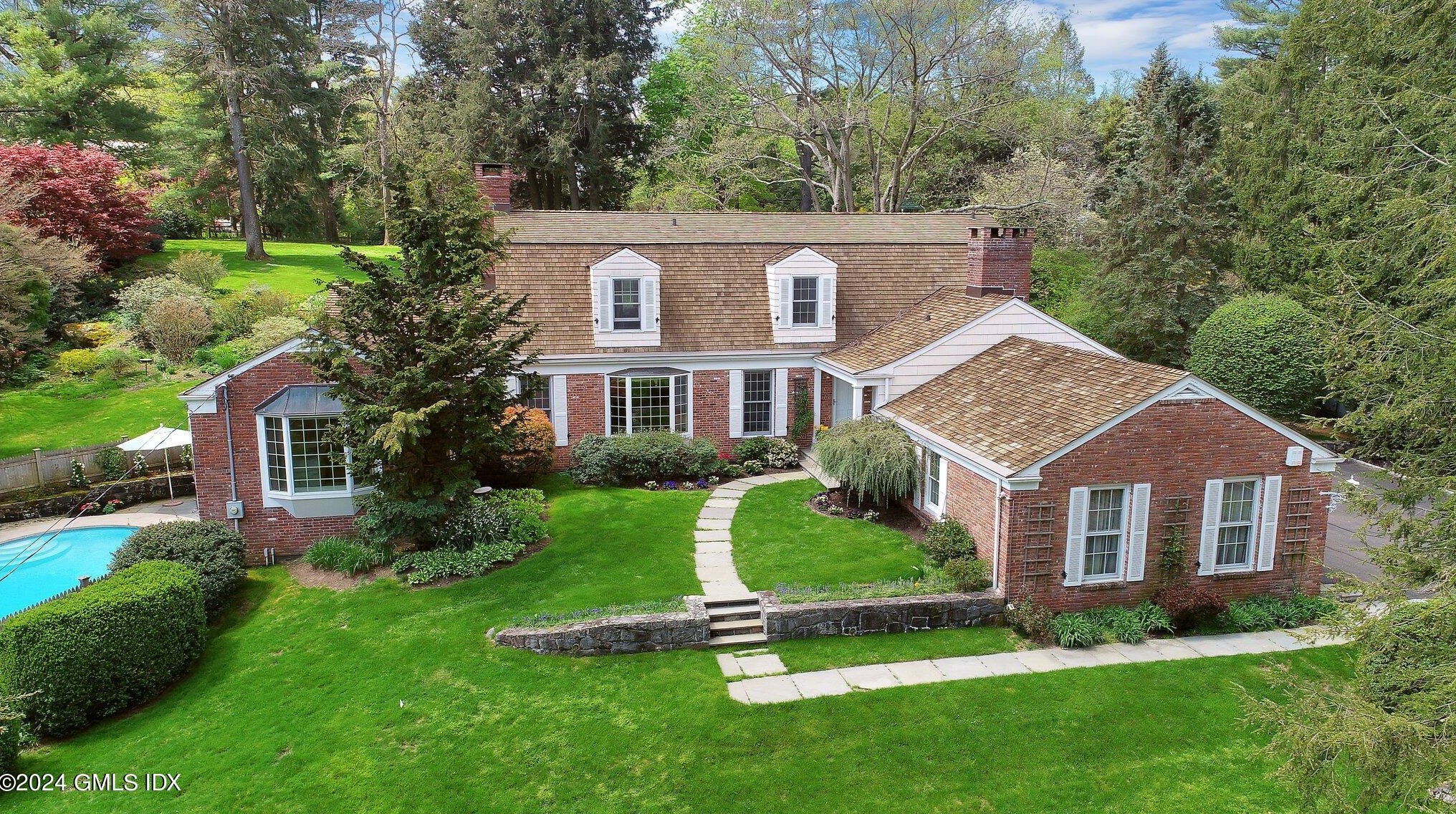 30 Copper Beech Rd, Greenwich, CT 06830 exterior