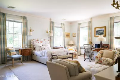 10 Cliffdale Road, Greenwich, CT 06831 - Photo 22