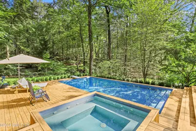 979 Lake Avenue, Greenwich, CT 06831 - Photo 2