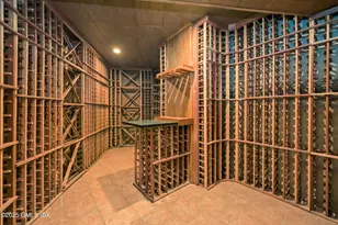 21 Calhoun Dr, Greenwich, CT 06831 - Photo 34