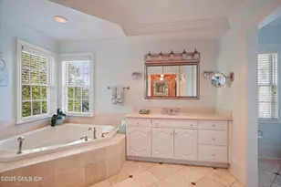 8 Chieftans Rd, Greenwich, CT 06831 - Photo 32