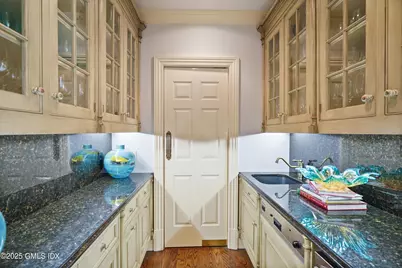 8 Chieftans Road, Greenwich, CT 06831 - Photo 26