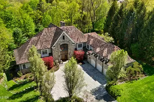 8 Chieftans Rd, Greenwich, CT 06831 - Photo 4