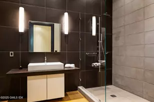 41 Meadow Wood Dr, Greenwich, CT 06830 - Photo 32