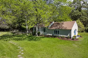 41 Meadow Wood Dr, Greenwich, CT 06830 - Photo 46