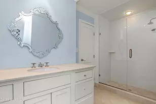 40 W Elm St, Greenwich, CT 06830 - Photo 16