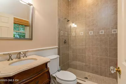 32 Meyer Place, Greenwich, CT 06878 - Photo 18