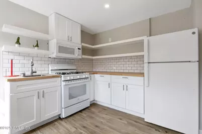 79 Hamilton Avenue #B, Greenwich, CT 06830 - Photo 12