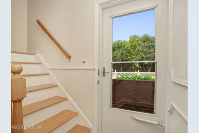 52 Sherwood Place #5, Greenwich, CT 06830 - Photo 4