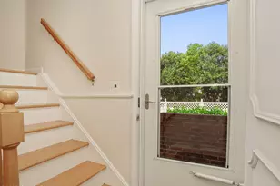 52 Sherwood Pl, Greenwich, CT 06830 - Photo 4