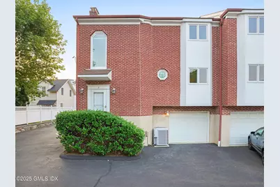 52 Sherwood Place #5, Greenwich, CT 06830 - Photo 2