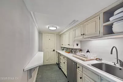 467 Laurel Road, New Canaan, CT 06840 - Photo 16