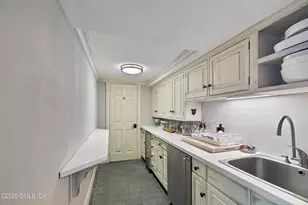 467 Laurel Rd, New Canaan, CT 06840 - Photo 16