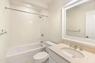 235 Weaver St, Greenwich, CT 06831 - Photo 14