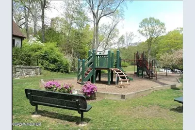 105 Woodside Drive, Greenwich, CT 06830 - Photo 30