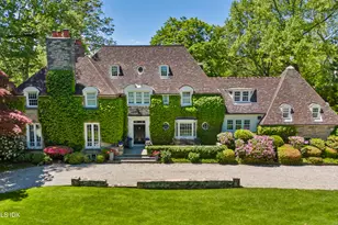 105 Woodside Dr, Greenwich, CT 06830 - Photo 1