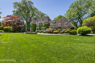 105 Woodside Drive, Greenwich, CT 06830 - Photo 2