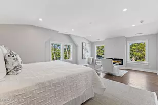 8 Park Ave, Old Greenwich, CT 06870 - Photo 44