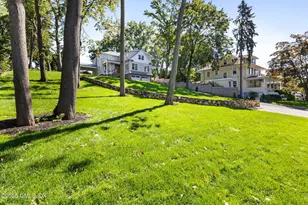 8 Park Ave, Old Greenwich, CT 06870 - Photo 60