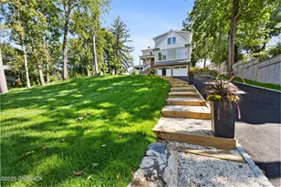 8 Park Ave, Old Greenwich, CT 06870 - Photo 58