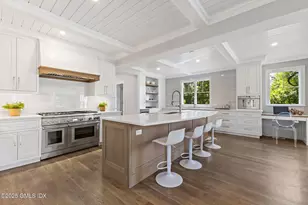 8 Park Ave, Old Greenwich, CT 06870 - Photo 10