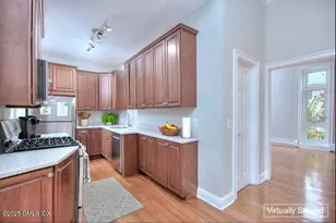 300 Soundview Ave, Fairfield, CT 06825 - Photo 10