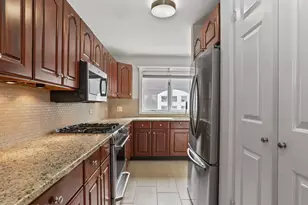 453 E Putnam Ave, Greenwich, CT 06807 - Photo 6