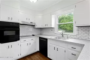 49 Circle Dr, Greenwich, CT 06830 - Photo 12