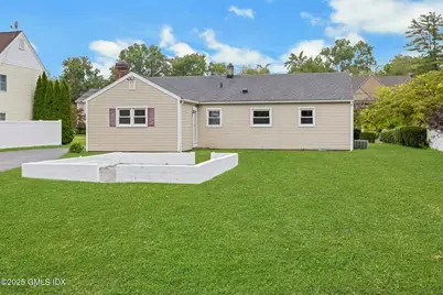 49 Circle Drive, Greenwich, CT 06830 - Photo 22