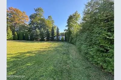 519 E Putnam Avenue, Greenwich, CT 06830 - Photo 18