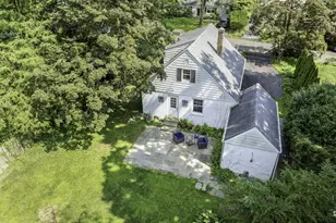 33 Halsey Dr, Old Greenwich, CT 06870 - Photo 1