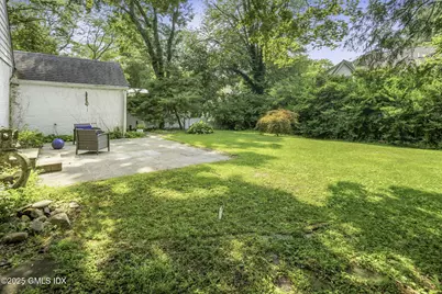 33 Halsey Drive, Old Greenwich, CT 06870 - Photo 4