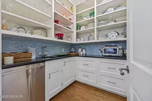 6 Gilliam Ln, Greenwich, CT 06878 - Photo 18