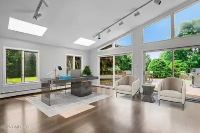 6 Reynwood Manor, Greenwich, CT 06831 - Photo 24