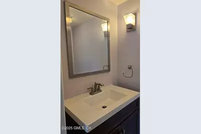 144 Pine Street #D, Greenwich, CT 06830 - Photo 8