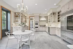 16 Martin Dale N, Greenwich, CT 06830 - Photo 8