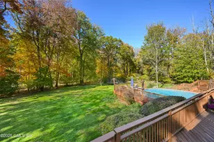 38 Bedford Rd, Greenwich, CT 06831 - Photo 2